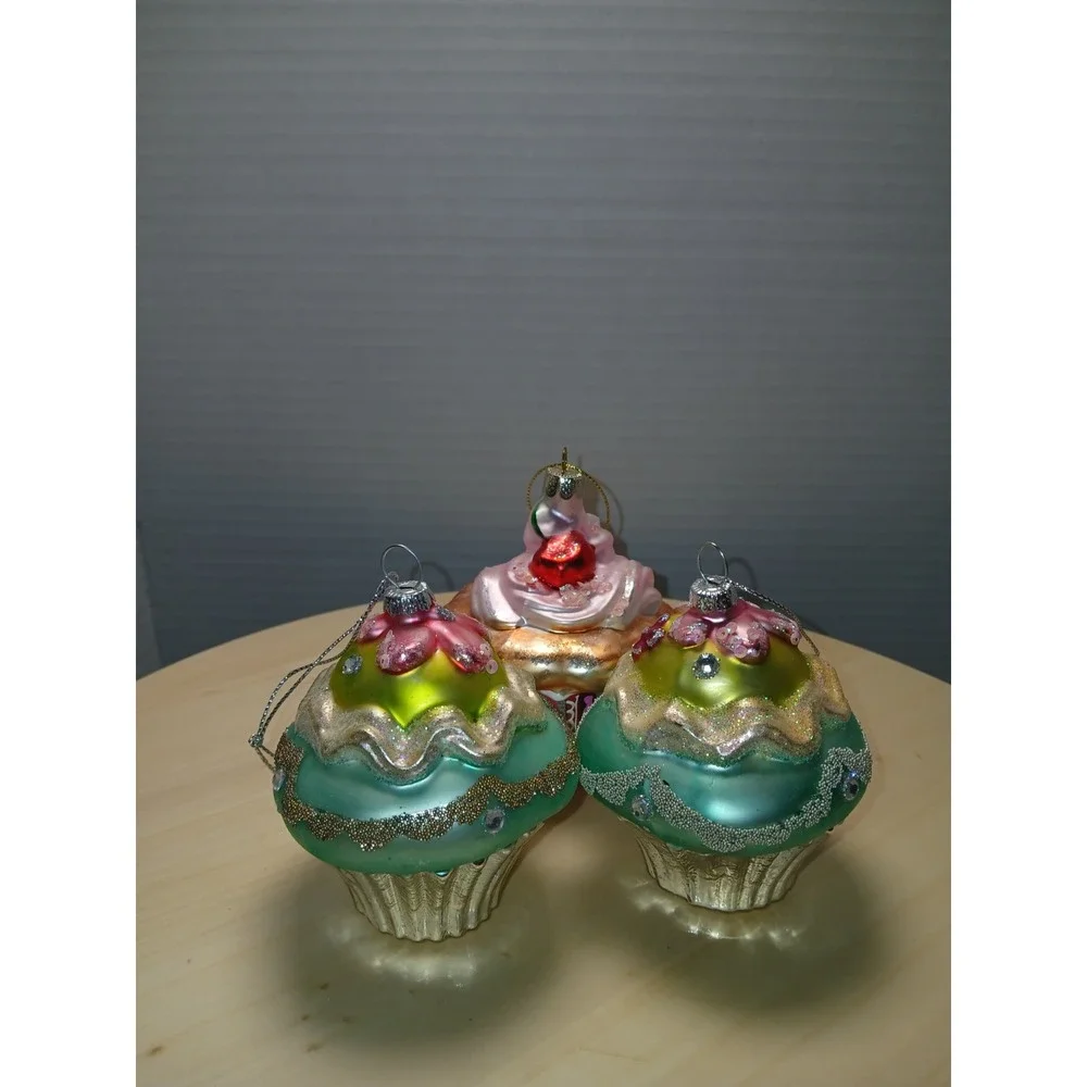 Lot Of 3 Pastel Glass Christmas Cupcakes